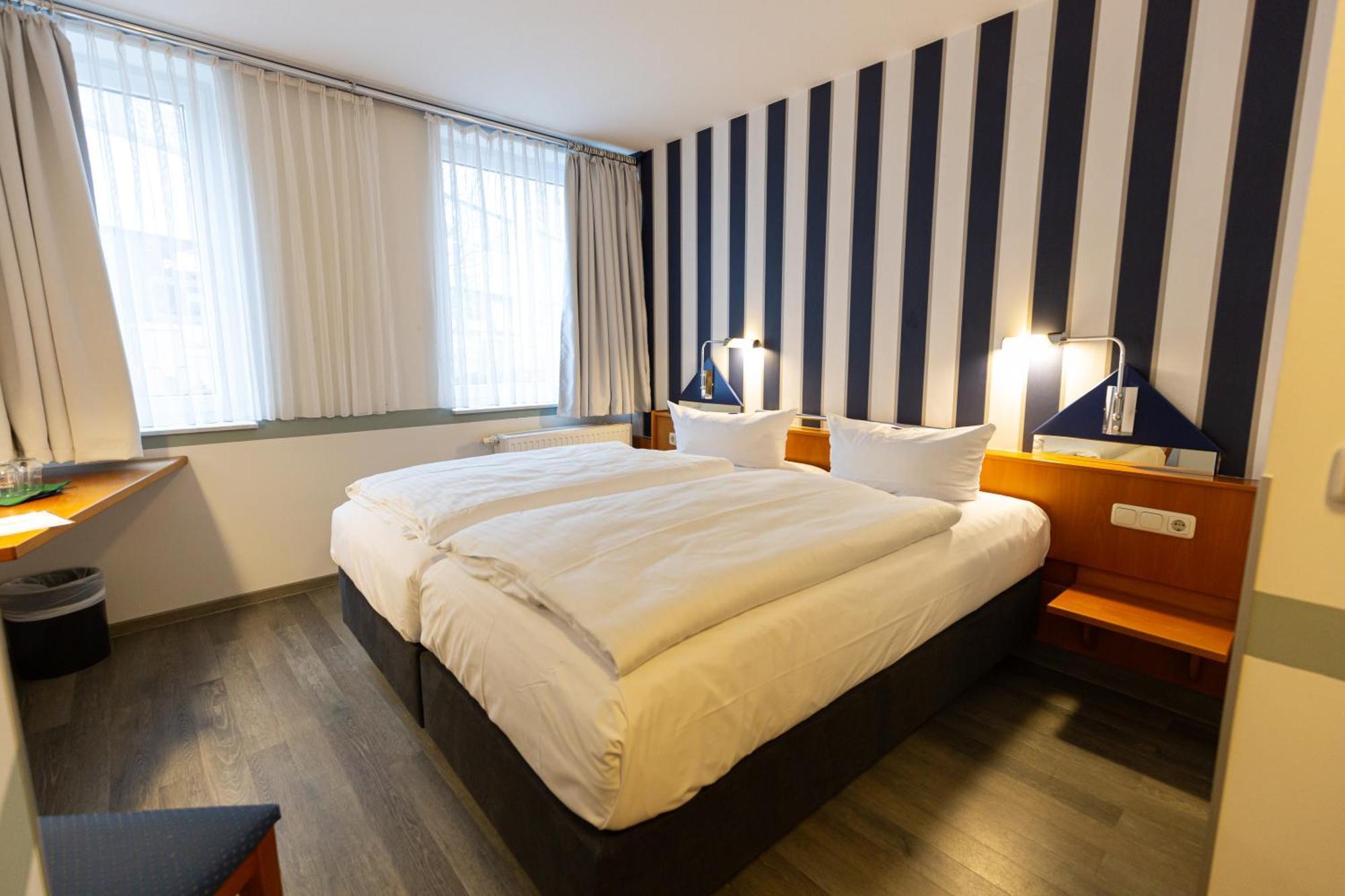 Hotel Dh Vec, Sehr Beliebtes & Leckeres Fruehstueck, Self-Check-In Вехта Екстериор снимка